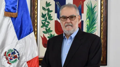 Medio Ambiente quita funcionarios y los designa asesores de las posiciones que ocupaban
