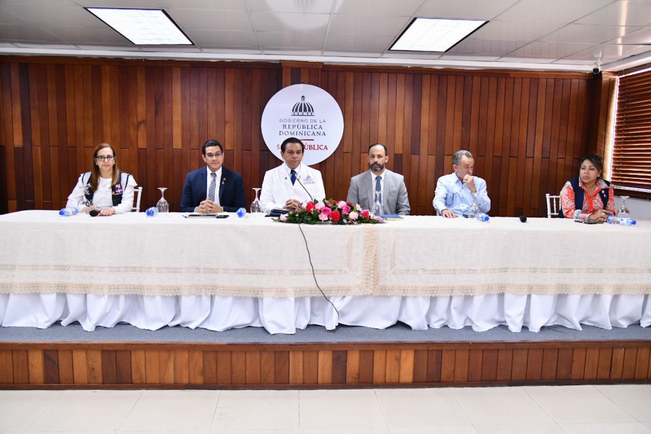 Salud P&uacute;blica informa que mantiene la vigilancia del c&oacute;lera, dengue, leptospirosis y otras enfermedades