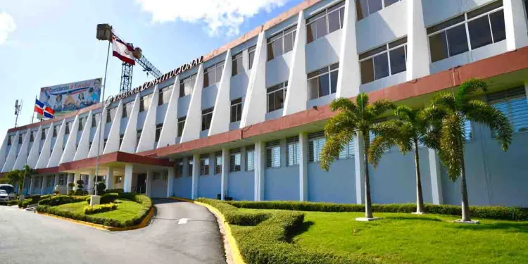 Diarios acogen fallo del TC que rechaza borrar noticias en medios digitales