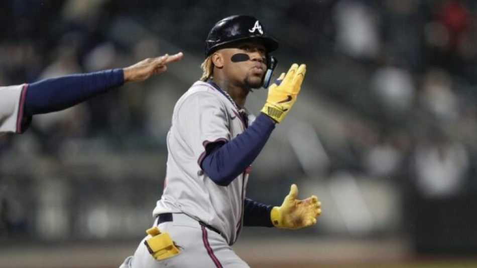 Ronald Acu&ntilde;a Jr. regresa a la alineaci&oacute;n tras molestias en la espalda
