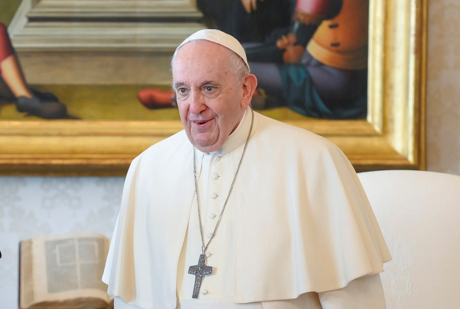 El papa Francisco regresa a su agenda tras haber pasado un d&iacute;a con fiebre