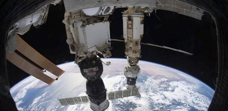 NASA lanza primer vuelo de sat&eacute;lites para monitorear huracanes