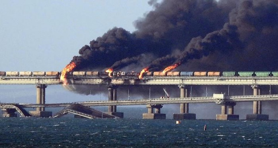 Ucrania ofrece versiones confusas sobre atentado puente de Crimea