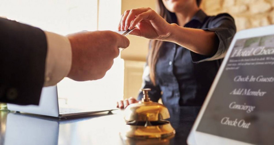 Aumento salarial entre un 20 % y un 49 % al sector turístico