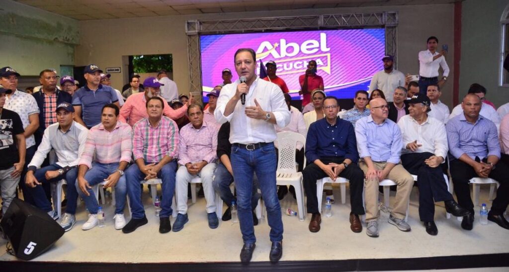 Abel Mart&iacute;nez descarta alianza con la Fuerza del Pueblo