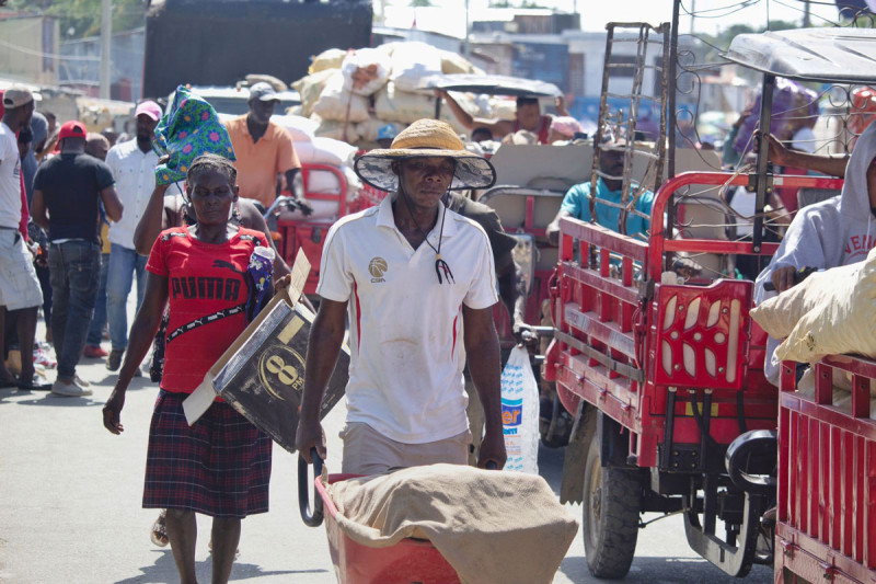 Muerte de operadores de Codevi causa disminuci&oacute;n de haitianos en mercado de Dajab&oacute;n