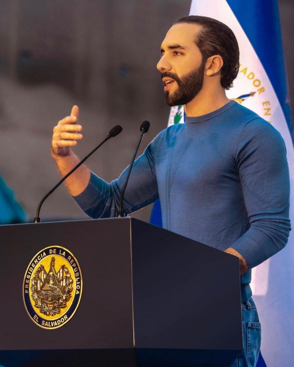 Piden que se declare "inaplicable" resoluci&oacute;n que habilita la reelecci&oacute;n en El Salvador