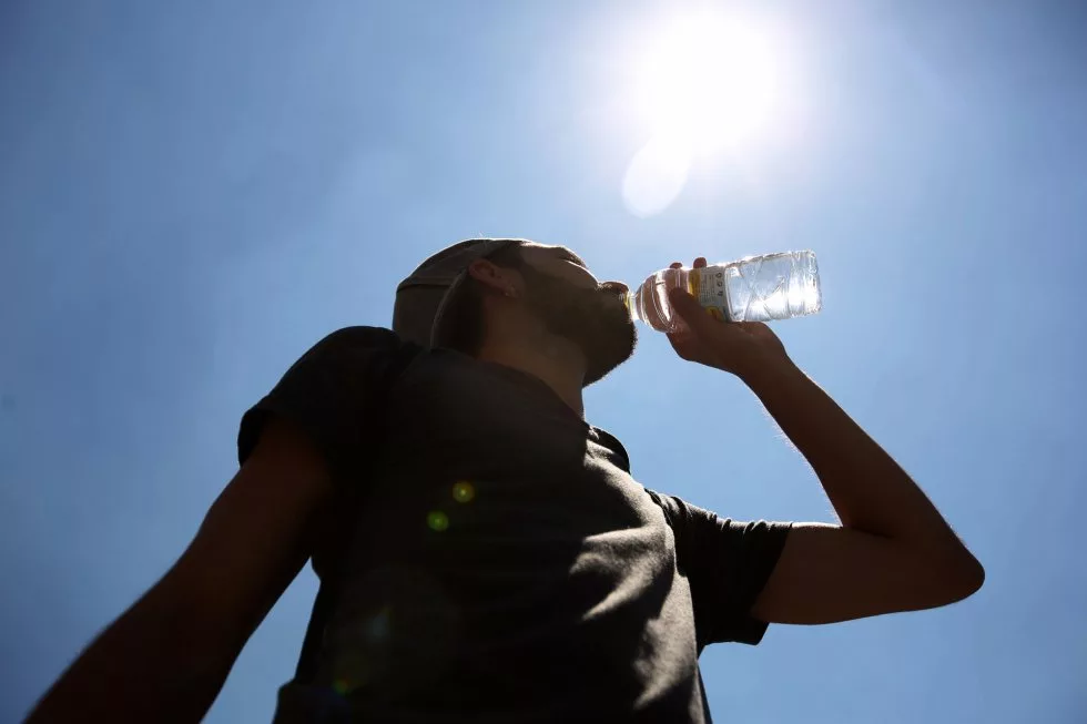  El calor contin&uacute;a sofocante este viernes