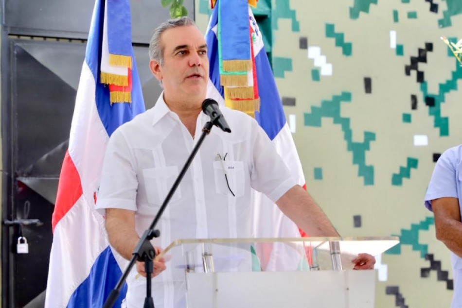 Abinader reconoce niveles de inseguridad y dice que quisiera reducirla a la mitad