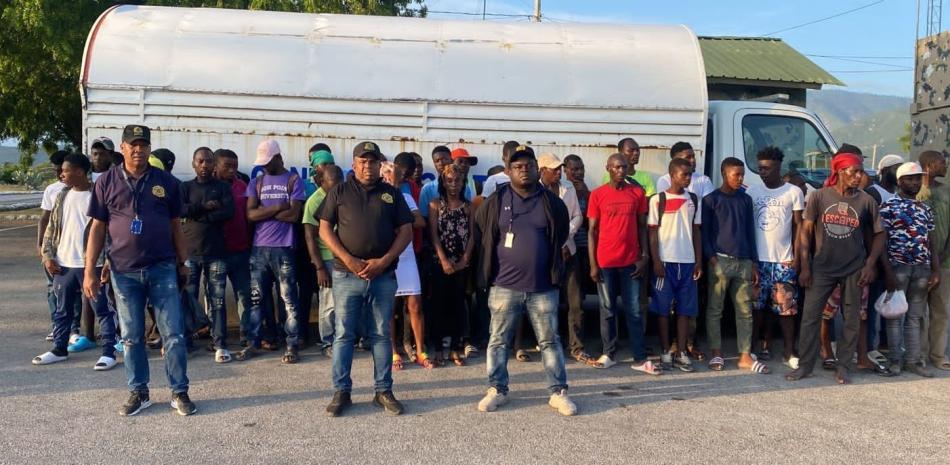 Deportan 4,765 extranjeros ilegales