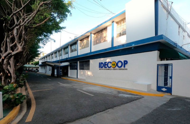Autoridades anuncian intervenci&oacute;n de Coopherrera