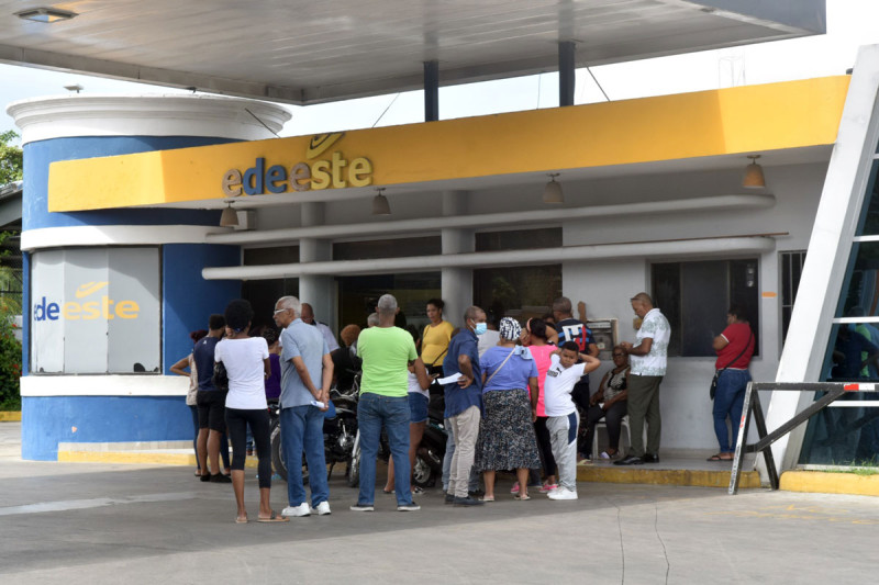 Usuarios denuncian repunte en el precio de la energ&iacute;a el&eacute;ctrica