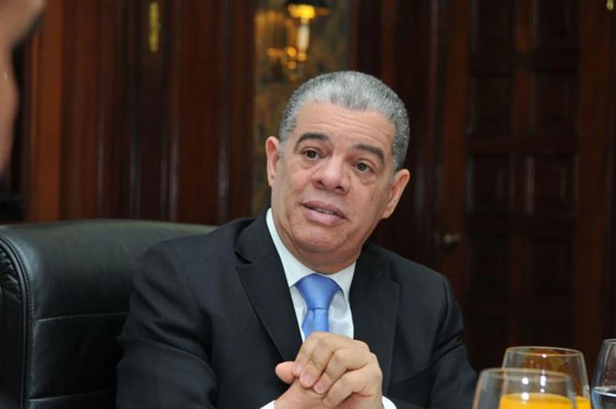 PLD expulsa &laquo;de por vida&raquo; a su dirigente Carlos Amarante Baret