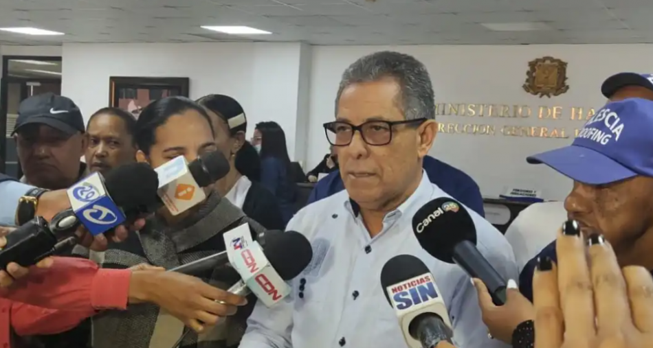 El&eacute;xido Paula califica de valientes medidas migratorias de Abinader