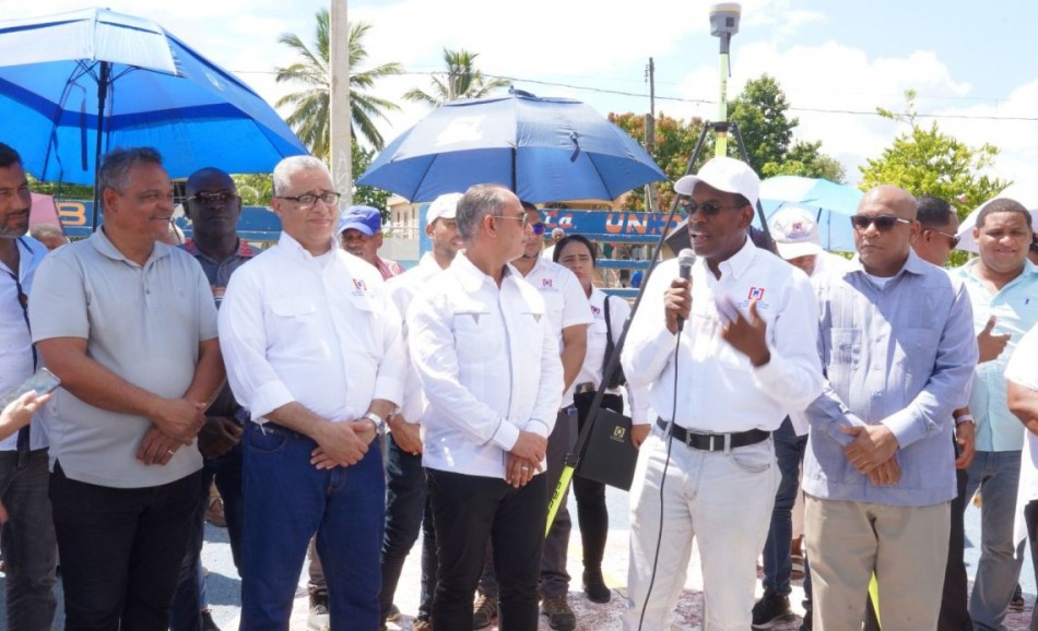 Gobierno inicia procesos de titulación en sectores de SDO y Los Alcarrizos