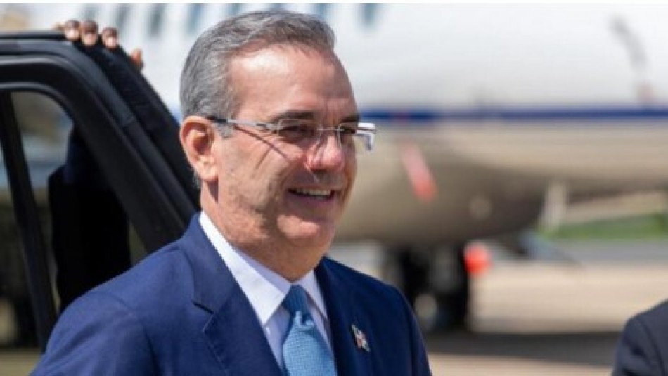 Presidente Abinader vuelve de su viaje a Suiza, donde particip&oacute; en la Cumbre por la Paz en Ucrania