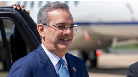 Presidente Abinader vuelve de su viaje a Suiza, donde particip&oacute; en la Cumbre por la Paz en Ucrania