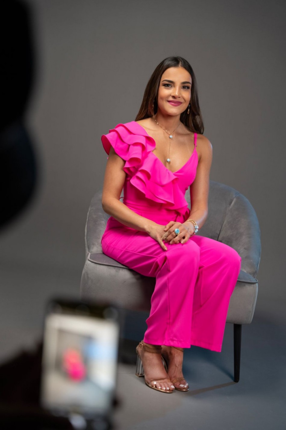 Camila Garc&iacute;a Dur&aacute;n regresa con una segunda temporada de &ldquo;Para contarlo&rdquo; por Color Visi&oacute;n