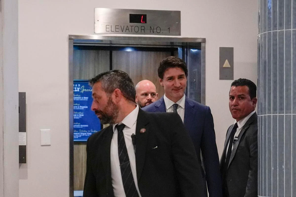 Primer ministro de Canad&aacute; se re&uacute;ne con Trump en Florida tras amenaza de aranceles