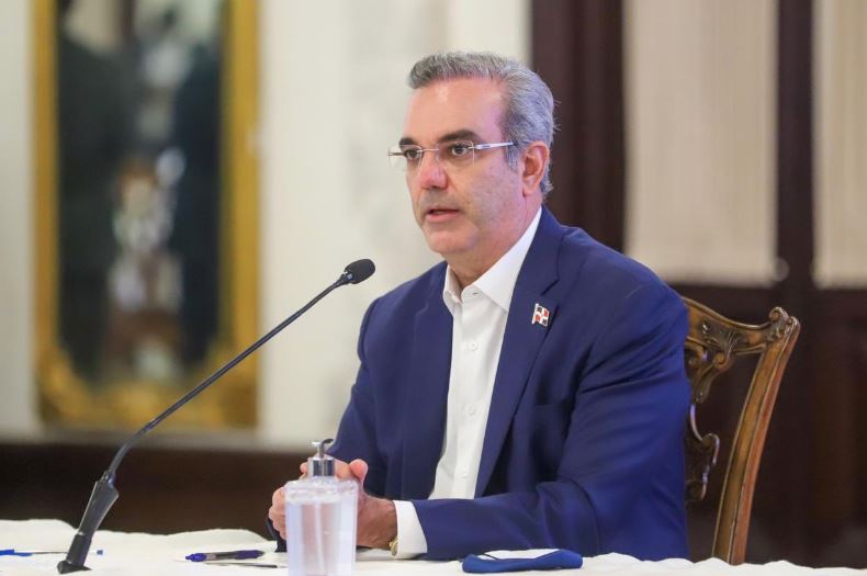 Luis Abinader viajar&aacute; este jueves a la toma de posesi&oacute;n de la gobernadora de Puerto Rico
