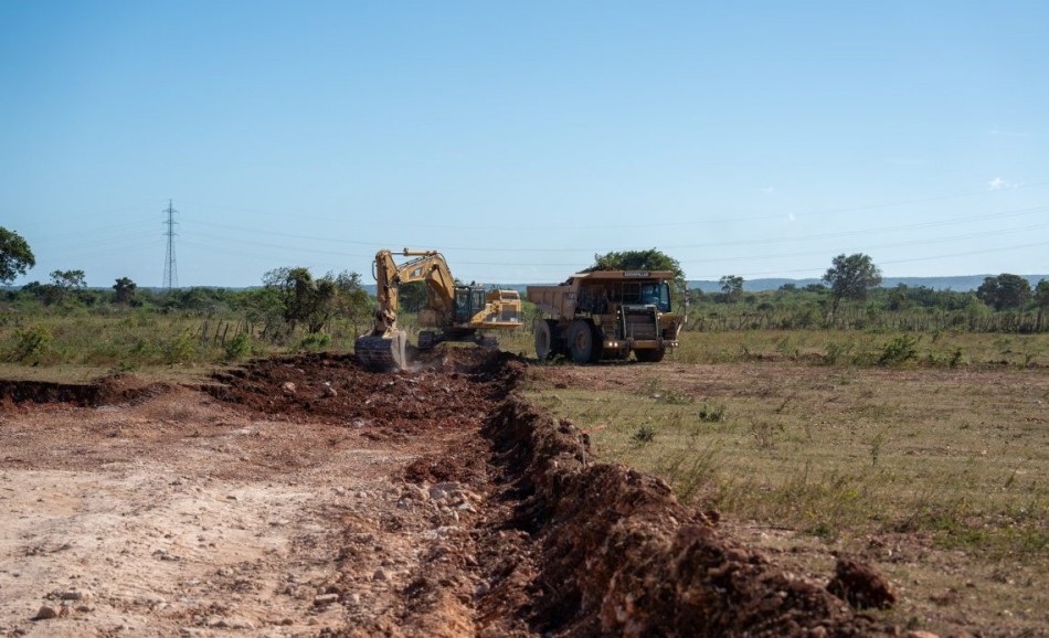 Inicia la construcci&oacute;n del aeropuerto Oviedo, Pedernales
