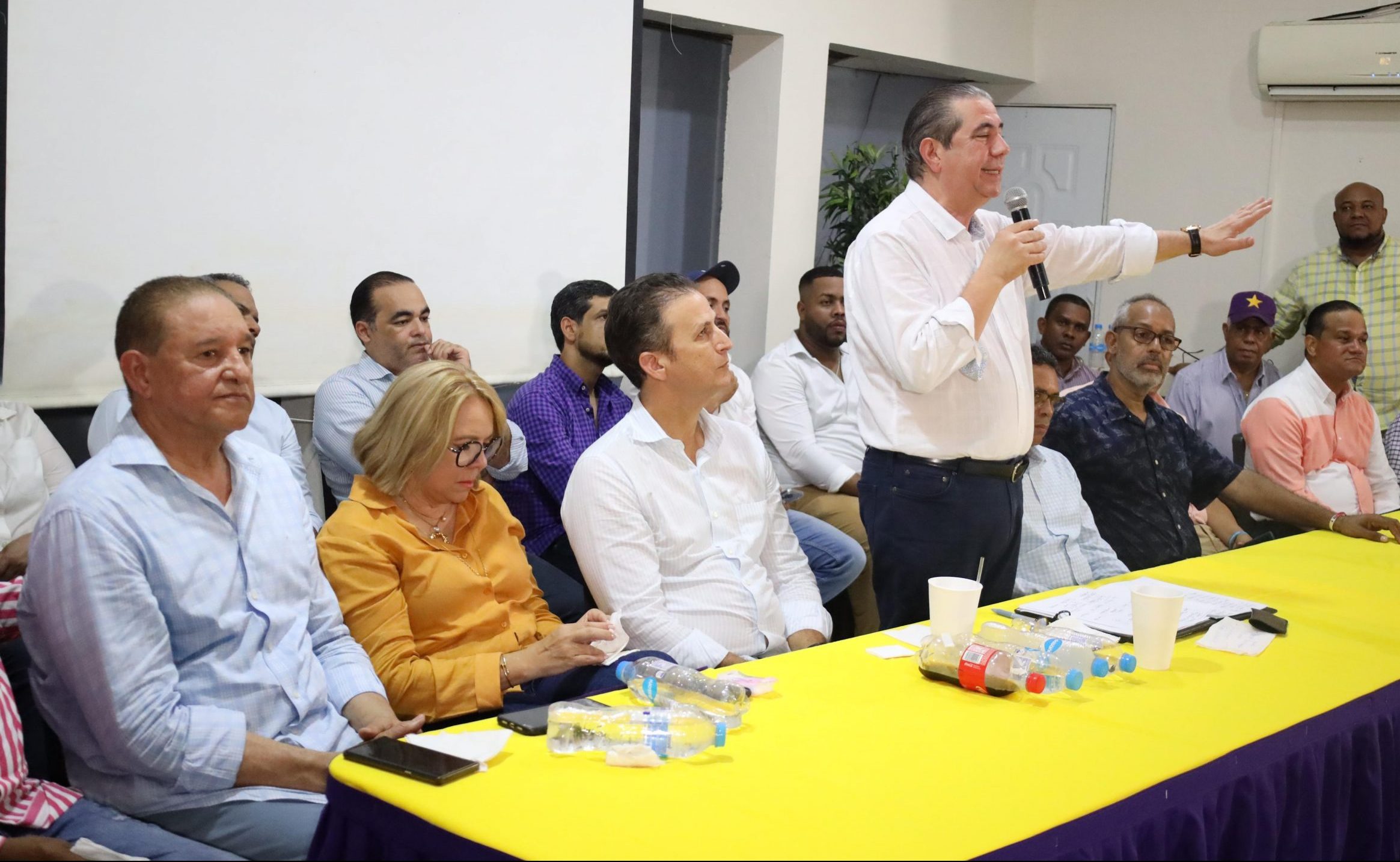 Francisco Javier cree Abinader desconoce realidad de precios