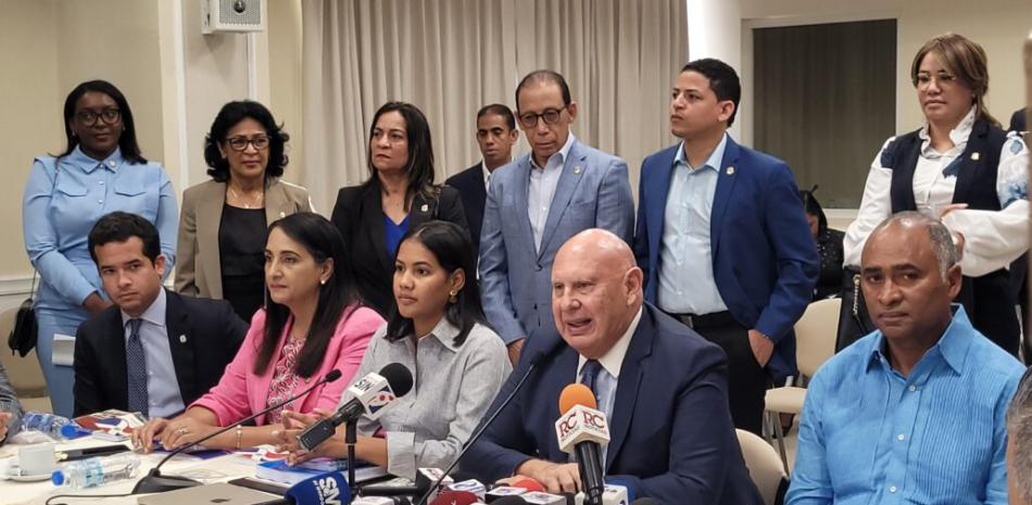 Comisi&oacute;n bicameral de reforma constitucional presentar&aacute; este viernes informe sobre la propuesta