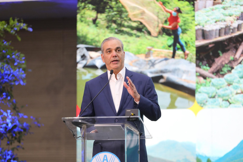 Abinader a Danilo: &ldquo;Voy a seguir hablando mucho&rdquo;