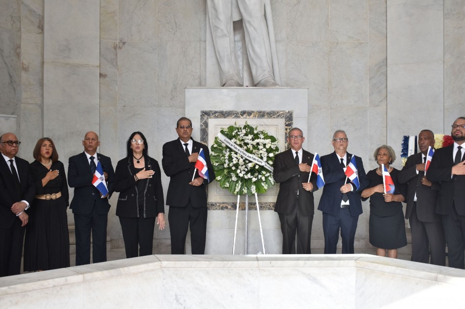 Instituto Duartiano conmemora 150 aniversario del fallecimiento de Juan Pablo Duarte