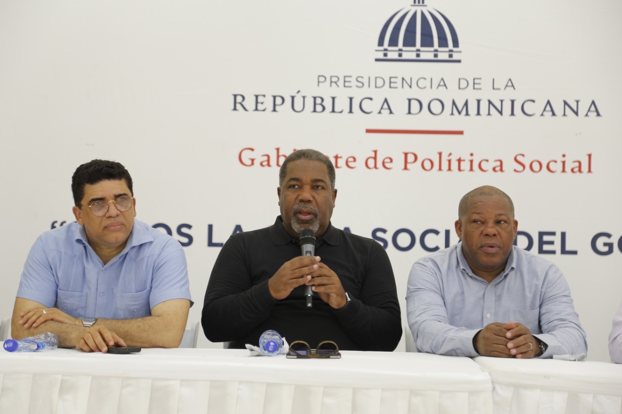 Tony Pe&ntilde;a anuncia Gobierno extender&aacute; entrega del bono familiar