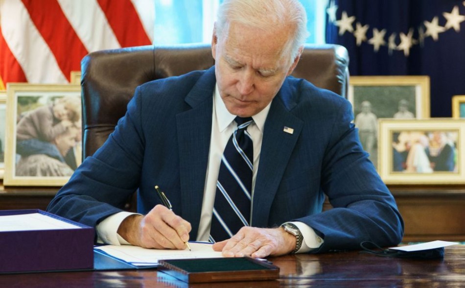 Biden firma el paquete de ayuda para Ucrania, Israel y Taiw&aacute;n