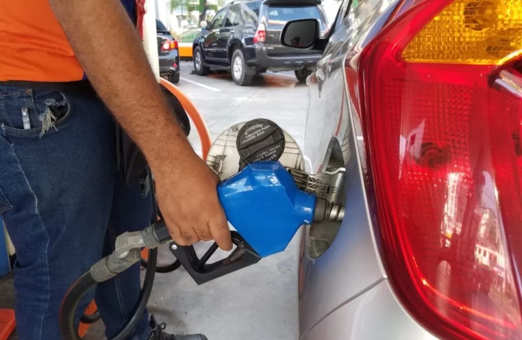 Gobierno congela nuevamente los precios del GLP, gasolinas y gasoil