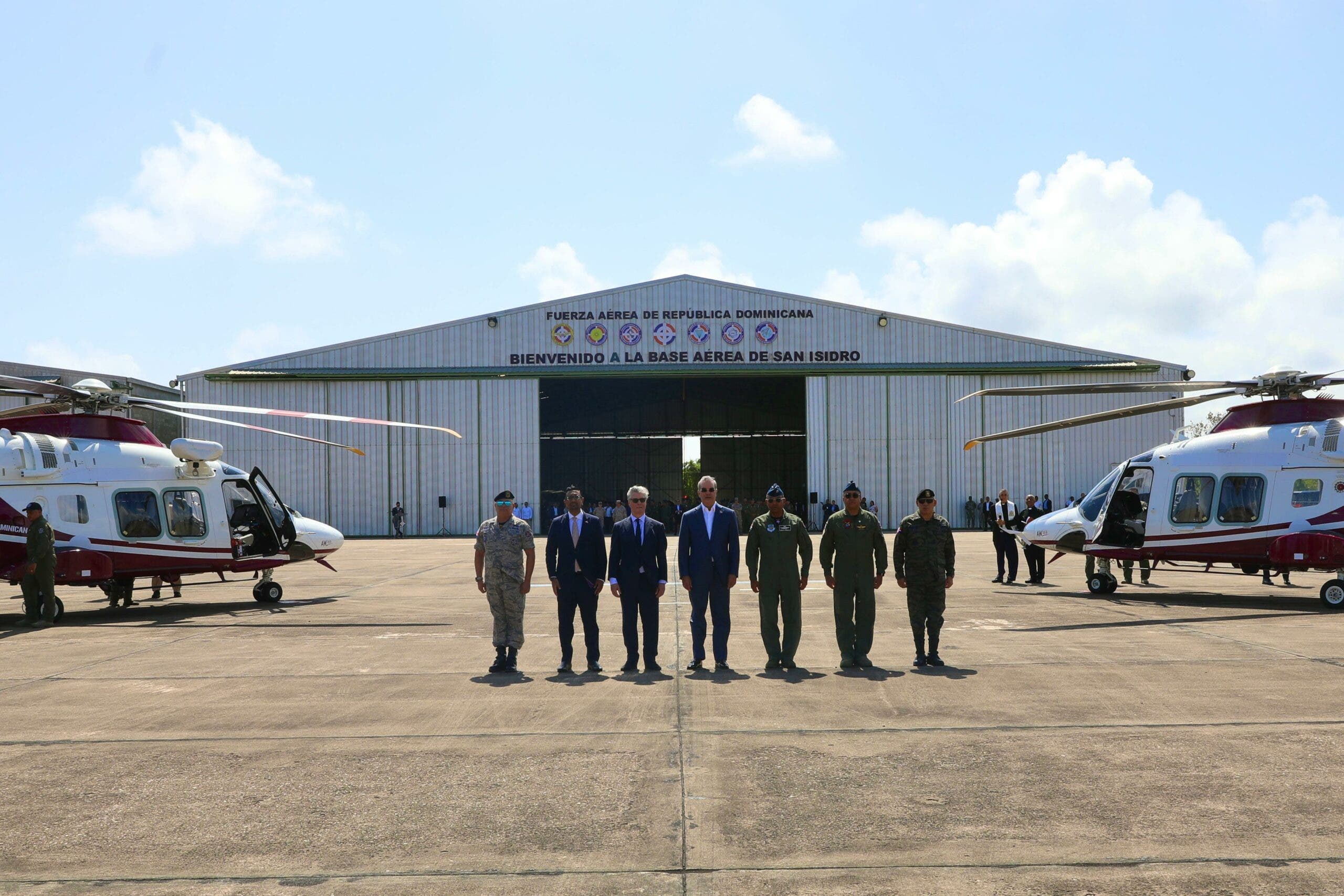 Fuerza A&eacute;rea adquiere dos nuevos helic&oacute;pteros para aumentar capacidad de respuesta