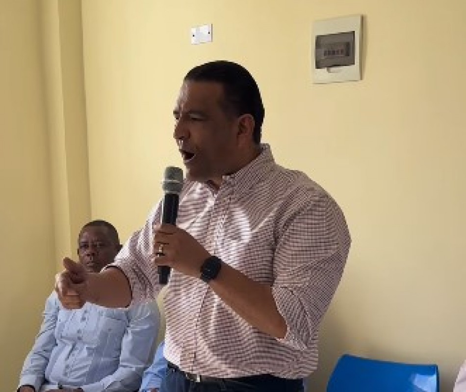 Luis Alberto respalda el sector de SDE