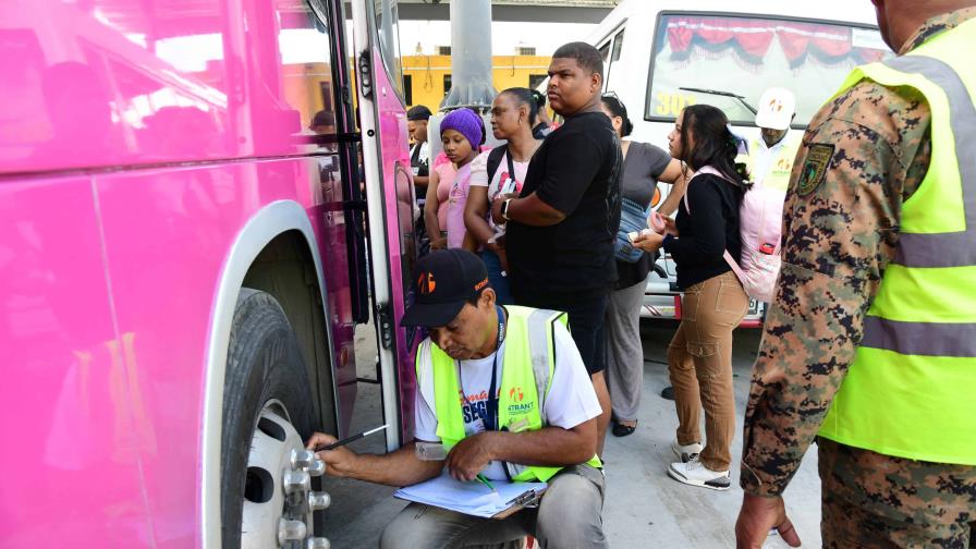 Intrant realiza inspecciones y encuentra choferes con licencias vencidas y veh&iacute;culos sin seguros