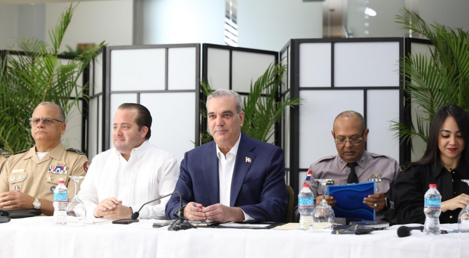 Presidente Abinader encabeza reuni&oacute;n de seguimiento al Plan de Seguridad Ciudadana