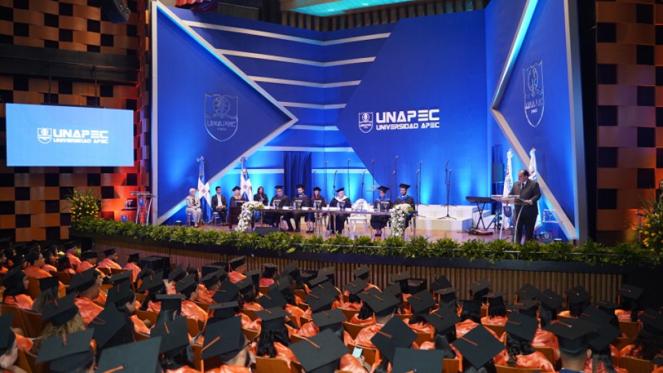 APEC gradúa más de 700 profesionales este sábado
