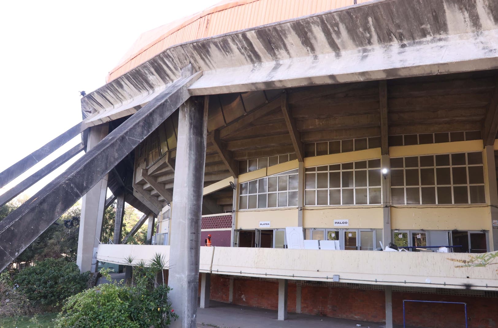 Inician remodelaci&oacute;n Palacio de los Deportes