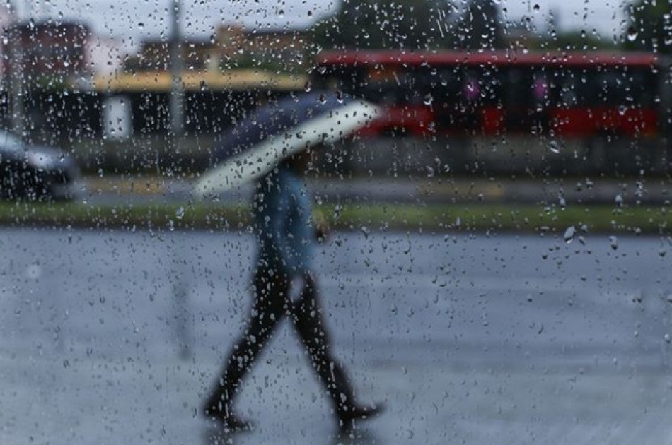 Onda Tropical y vaguada seguir&aacute;n generando lluvias en el pa&iacute;s