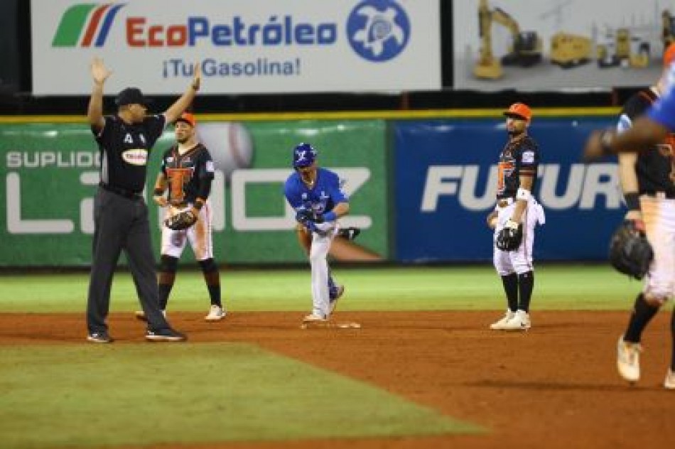 Licey y Estrellas obtienen triunfos en beisbol Rep&uacute;blica Dominicana