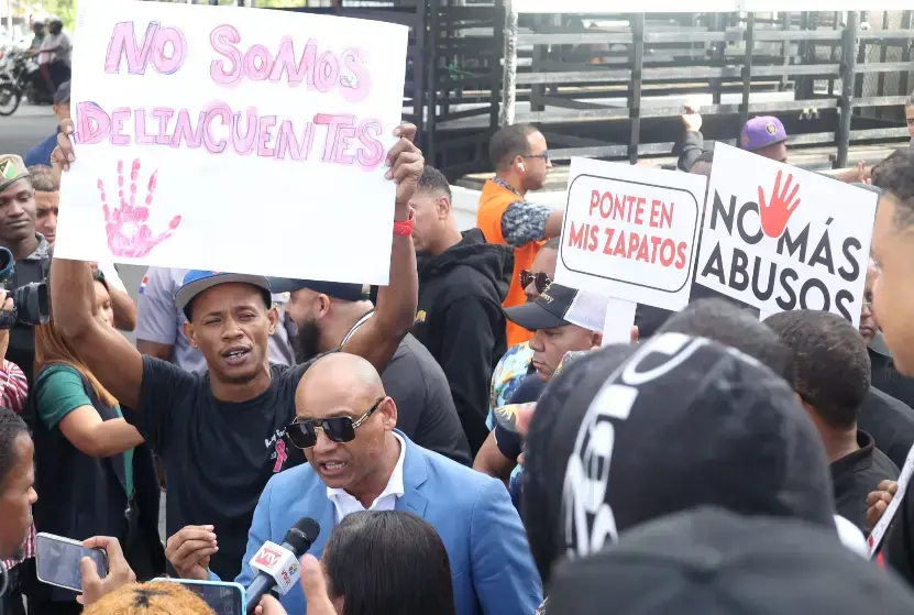 Due&ntilde;os centros nocturnos rechazan medidas