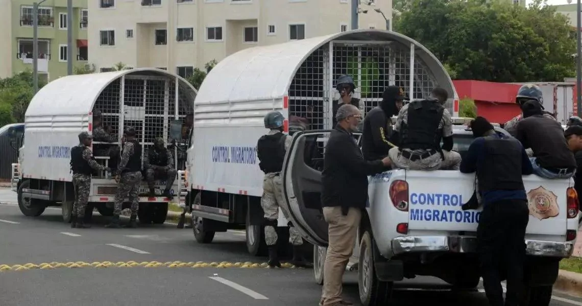 Migraci&oacute;n repatr&iacute;a 7,027 indocumentados detenidos en operativos a nivel nacional