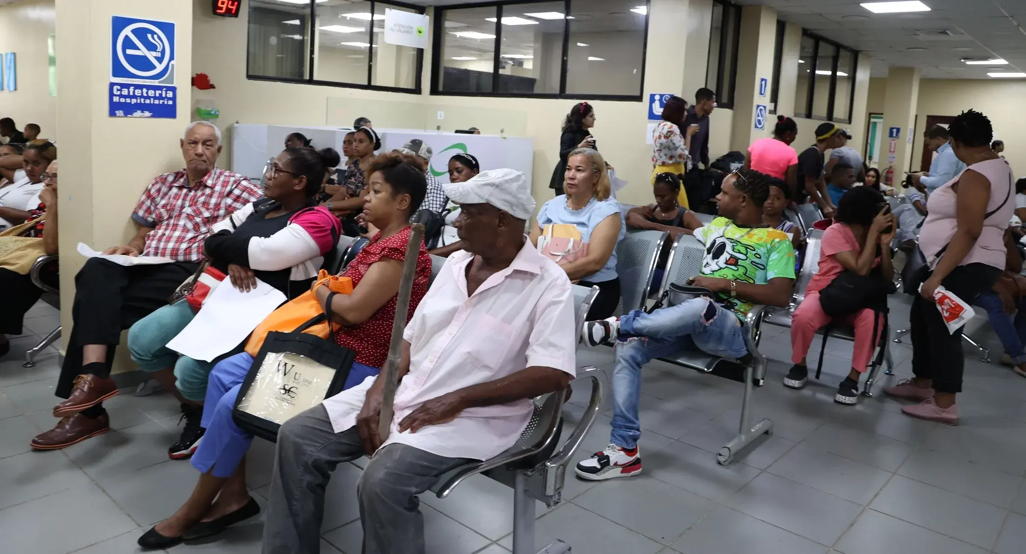M&eacute;dicos se quejan por retrasos de las ARS en pagos