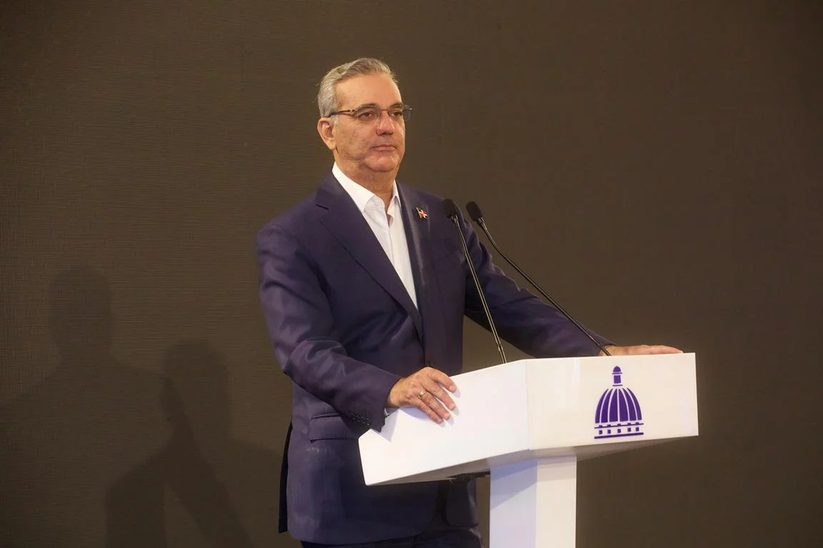 Gobierno presentar&aacute; propuesta para aumentar en al menos un 20% salario de empleados no sectorizados