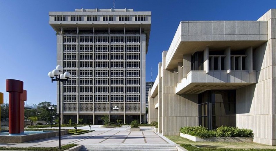 El Banco Central destaca solidez de las entidades financieras de RD