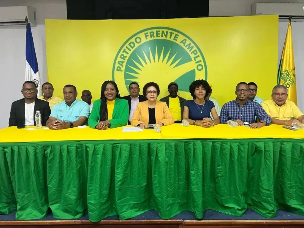 Frente Amplio realizar&aacute; conferencia por el 181 aniversario de la Constituci&oacute;n