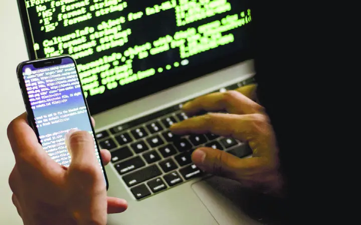 Descubren Software esp&iacute;a en tel&eacute;fono de Nuria Piera