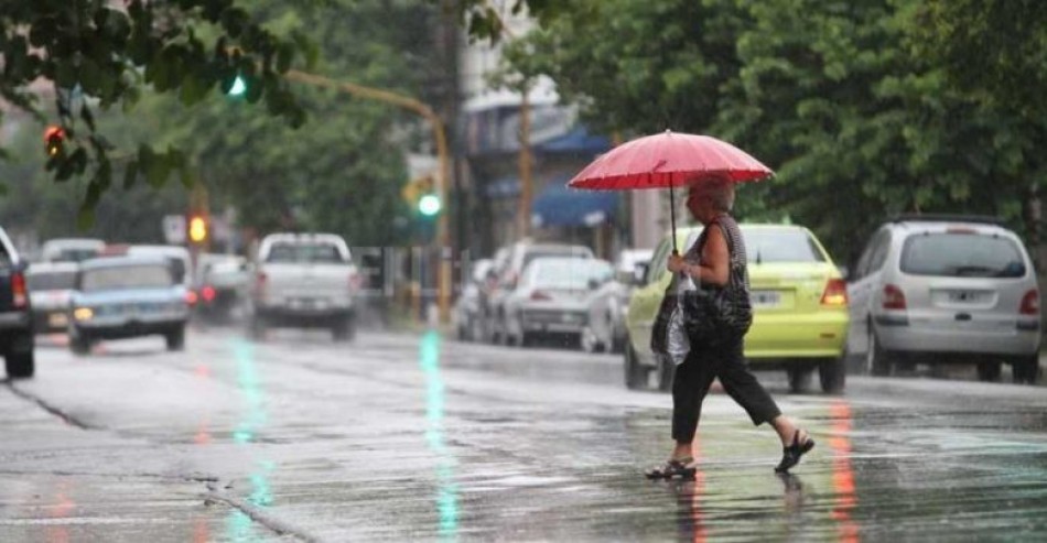 Pronostican chubascos por vaguada; siguen temperaturas calurosas