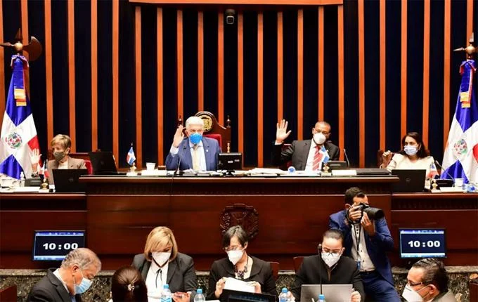 C&oacute;digo Penal pasa su primera prueba en el Senado