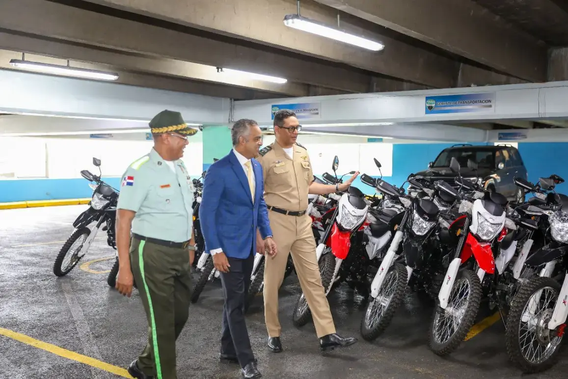 El 911 entrega 50 motores a la Digesett